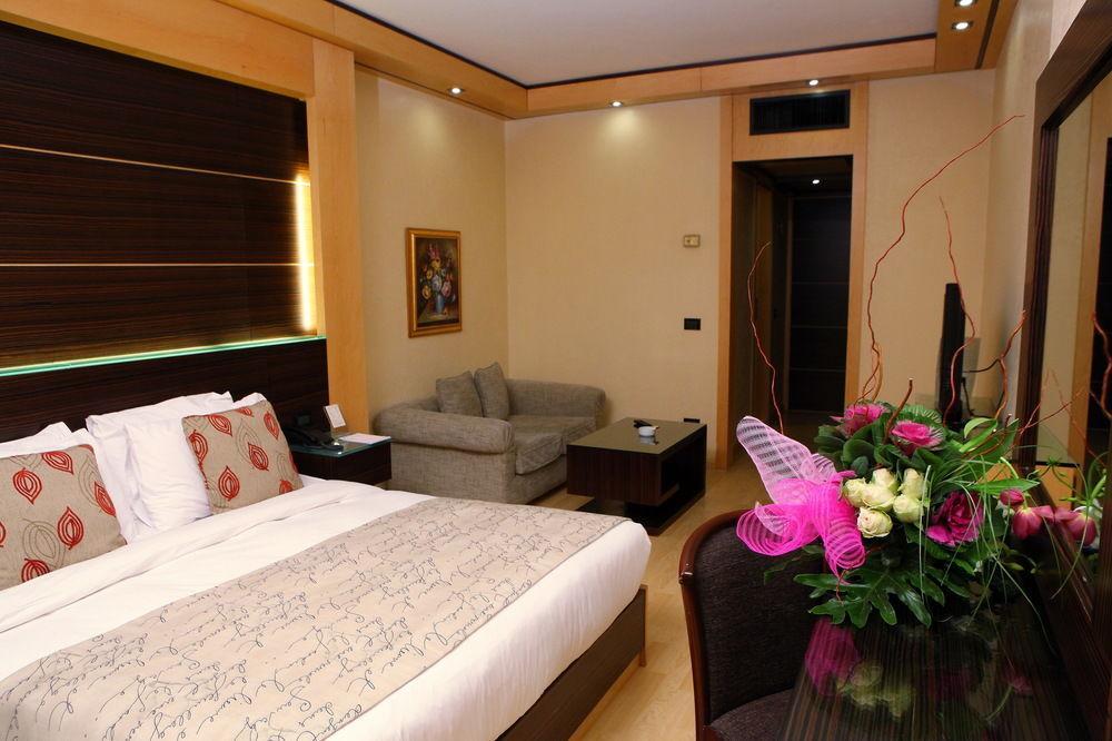Imperial Suites Hotel Beirut Eksteriør billede